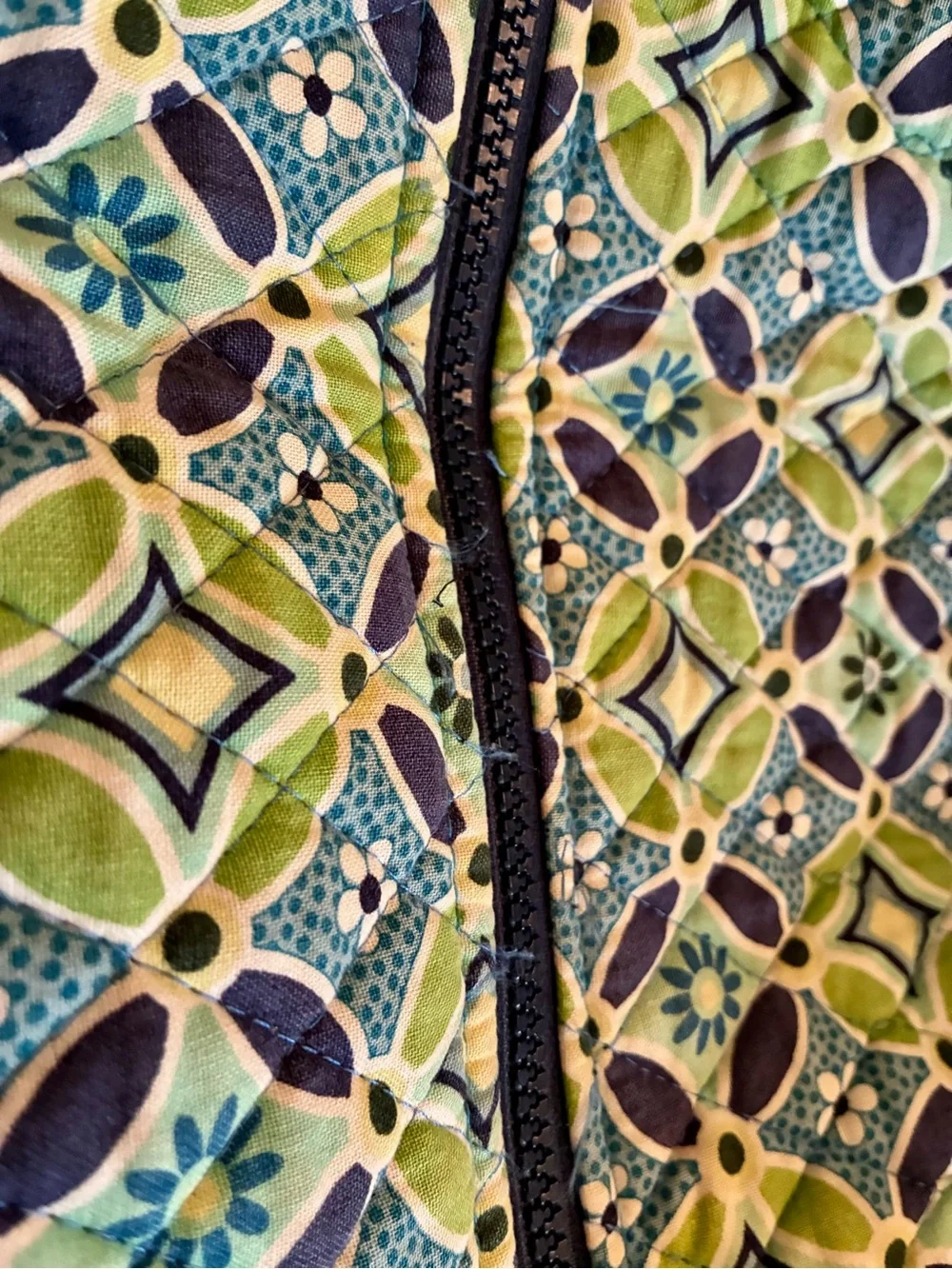 Vera Bradley Blue Green Floral Quilted Duffle - Picture 3 of 4
